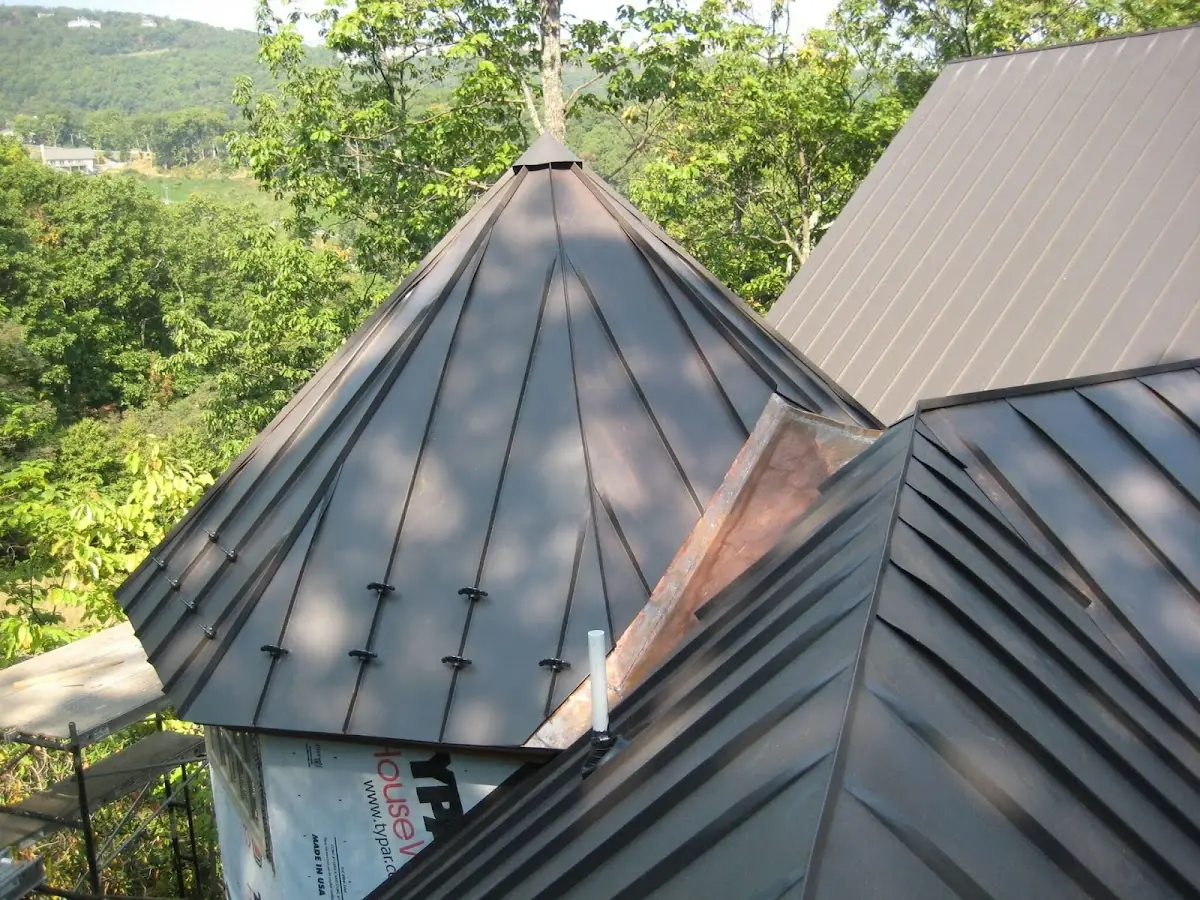 Professional Gutter Cleaning by Craftsman Roofing in Lake City